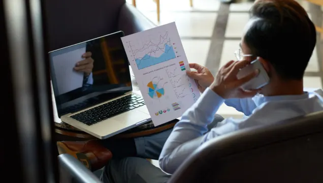 M&A Advisory Firms vs Virtual CFOs: What Growth Companies Need