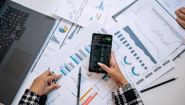 How CFO Bridge Remote CFO Services Provide Real Time Financial Oversight for Digital Nomads and Founders